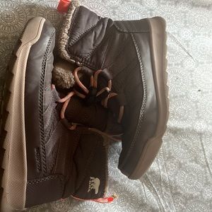 Kids sorel boots